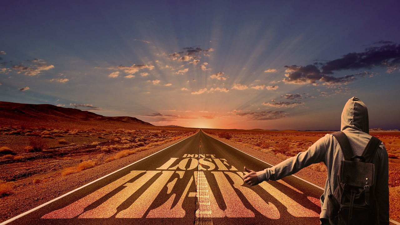 path, road, hitchhike, hitchhiker, straight, goal, sunset, task, keep going, heart, resistance, perseverance, keep up, determined, patient, persistent, consistently, persistently, determination, strength, patience, tenacity, consequence, constancy, stamina, nature, persistence, energetic, tirelessness, steadfastness, energy, will